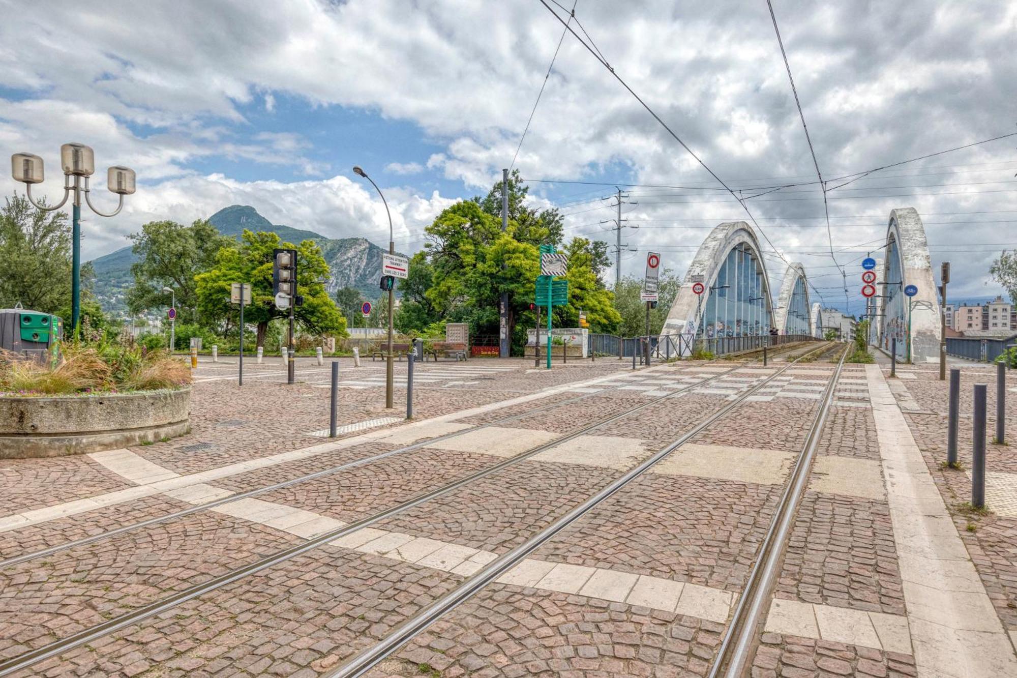 Апартаменты La Residentiel - Cea - Stmicro - Gare Фонтен Экстерьер фото